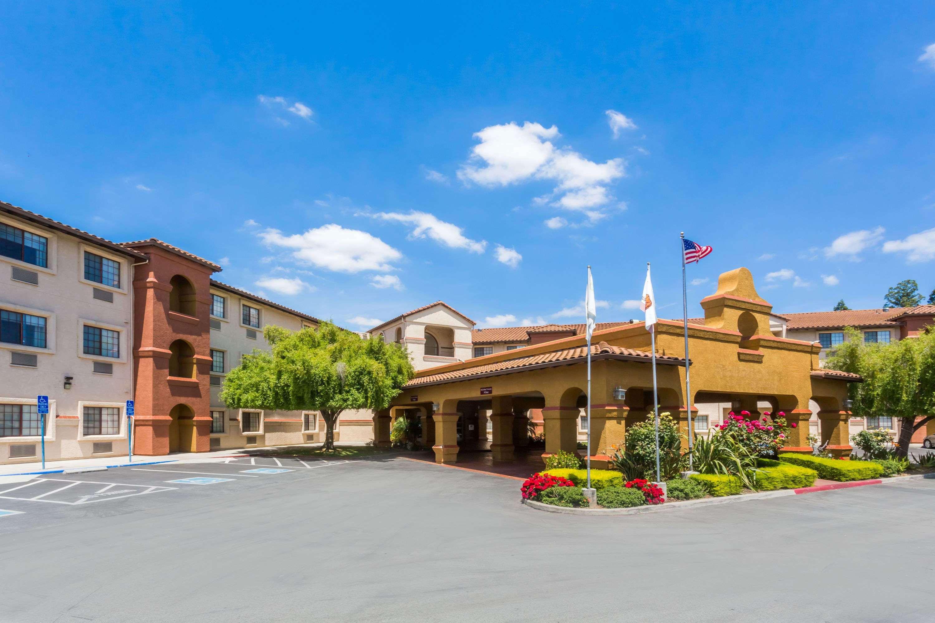 Wyndham Garden Silicon Valley San Jose Exterior photo
