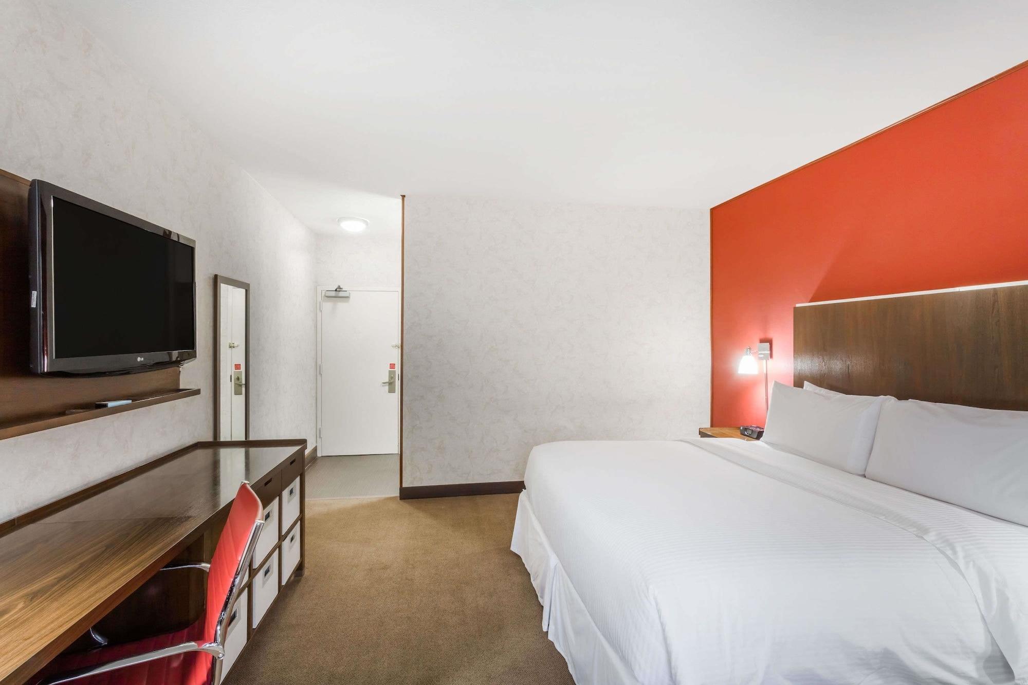 Wyndham Garden Silicon Valley San Jose Exterior photo